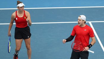 Hot Shot: Epic scramble from Mertens/Bergs brings set points at United Cup 2026