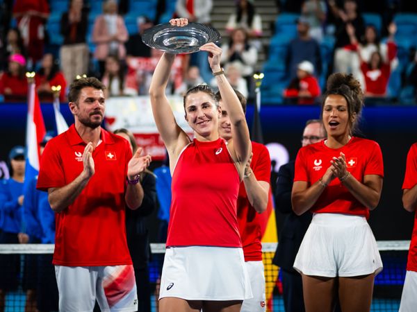 Belinda Bencic MVP trophy United Cup 2026