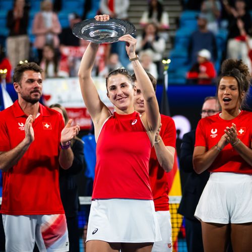 Belinda Bencic MVP trophy United Cup 2026