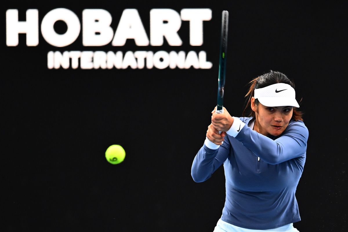 Image for Raducanu rallies, Jovic rolls on Wednesday in Hobart