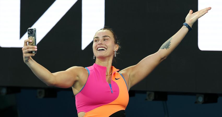 Aryna Sabalenka Australian Open selfie Roger Federer Rod Laver
