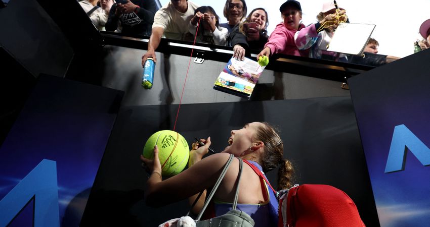 mirra andreeva australian open 2026