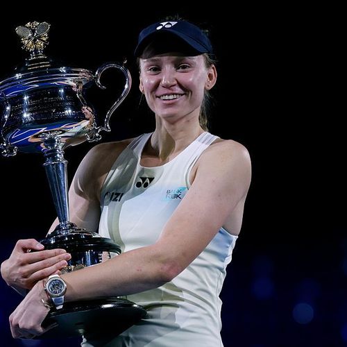 Elena Rybakina w/ trophy, Australian Open 2026