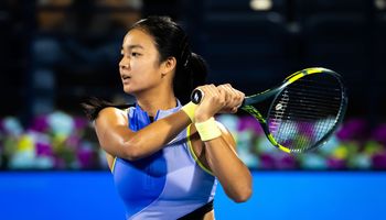 Alexandra_Eala_-_Dubai_Duty_Free_Tennis_Championships_2026_-_Day_1-DSC_8440