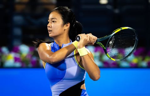 Alexandra_Eala_-_Dubai_Duty_Free_Tennis_Championships_2026_-_Day_1-DSC_8440