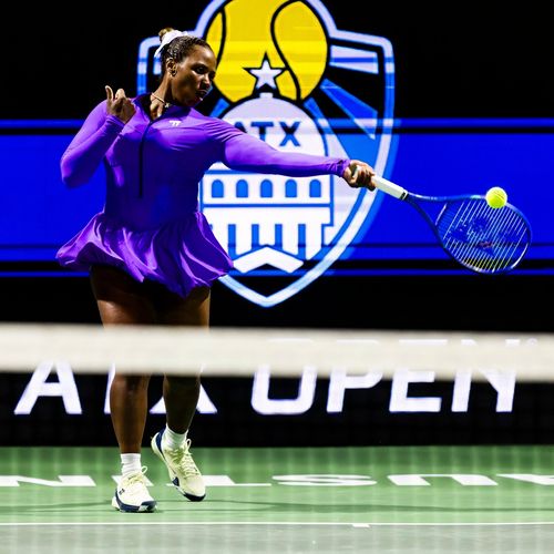 1-T. Townsend v L. Fruhvirtova - Center Court16_medium