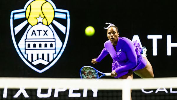 1-T. Townsend v L. Fruhvirtova - Center Court15_medium