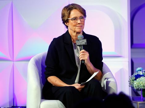 Mary Carillo