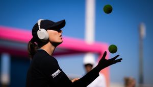 Iga Swiatek: Tuyệt đỉnh trên sân, 'thảm họa' trong bếp và những câu chuyện thú vị