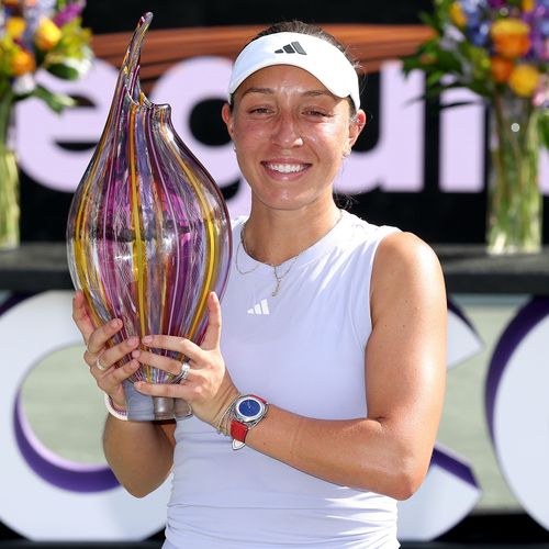 belinda bencic charleston 2025