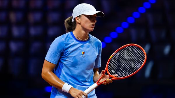 Iga_Swiatek_-_Porsche_Tennis_Grand_Prix_2026_-_Saturday_Qs-DSC_5214