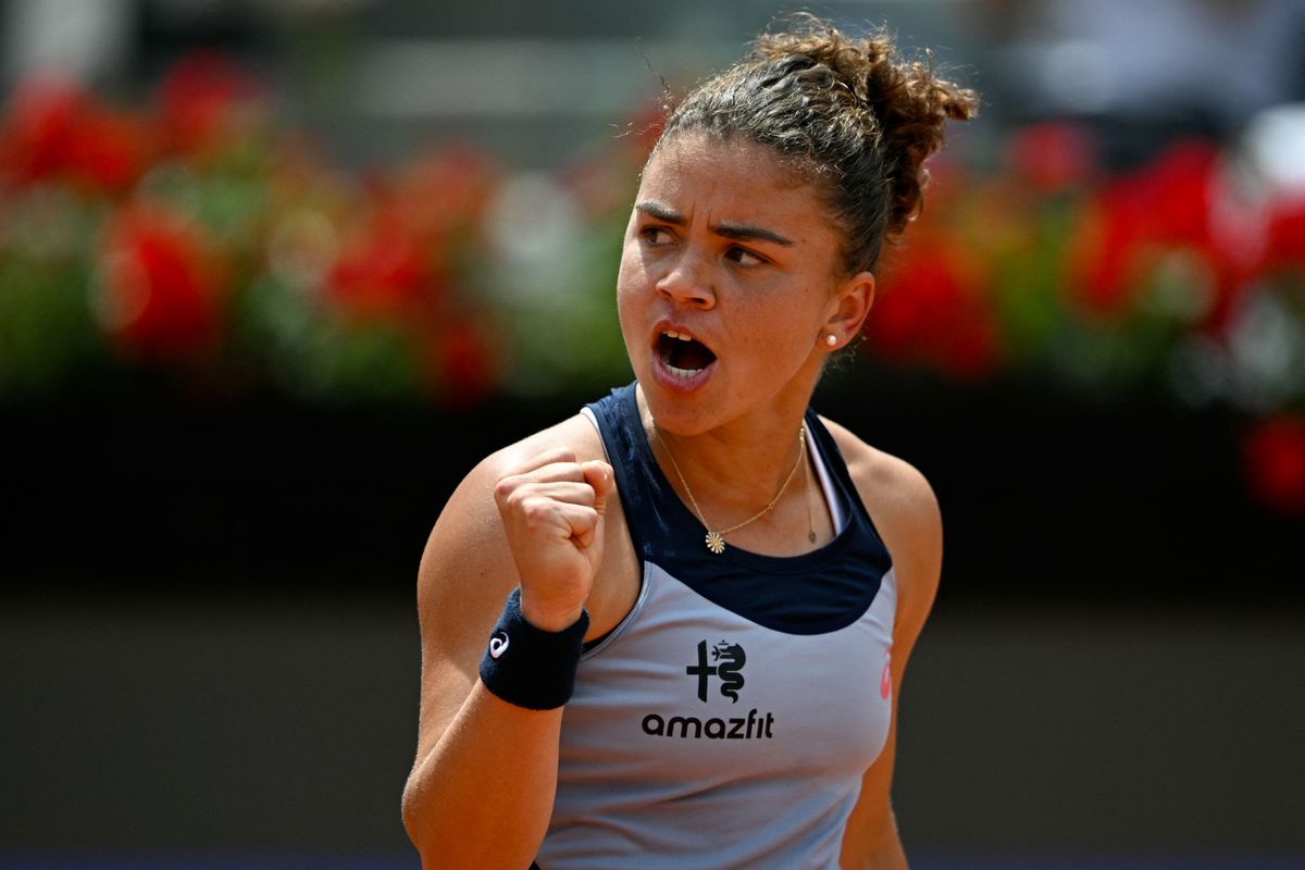 Paolini overcomes 57 unforced errors to beat Jeanjean in Rome