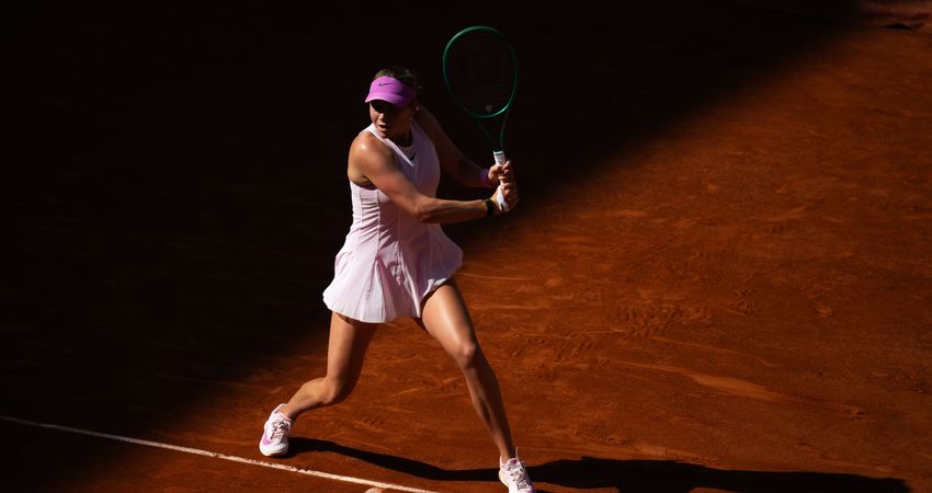 Amanda_Anisimova_-_Roland_Garros_2026_-_Day_2-DSC_2960A