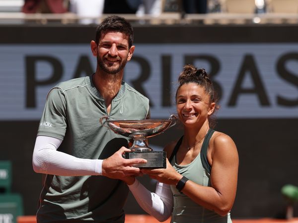 Errani Vavassori Mixed Doubles trophy Roland Garros 2026