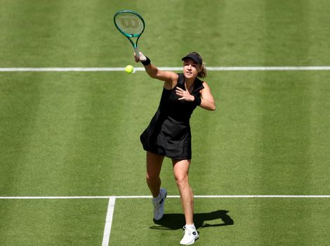Anna Blinkova, Queens v Raducanu