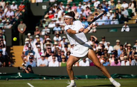 Karolina_Muchova_-_Wimbledon_Championships_2026_-_Day_9-DSC_9082 (1)