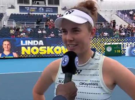 Linda Noskova stays composed under pressure to lock in another decisive victory
