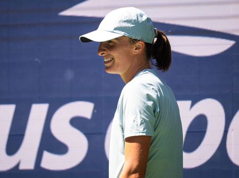 Iga_Swiatek_-_US_Open_2026_-_Wednesday_Qs-DSC_7153