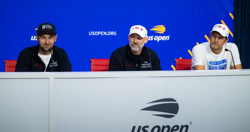 Sabalenka's coaches