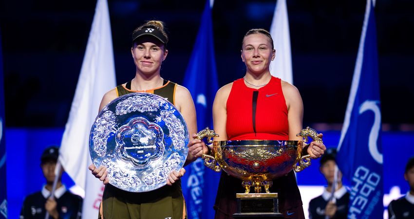 Amanda_Anisimova_Linda_Noskova, Day 12 China Open