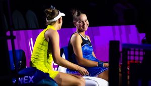 Elise_Mertens_Veronika_Kudermetova_-_WTA_Finals_Riyadh_2025_-_Day_8-DSC_2952