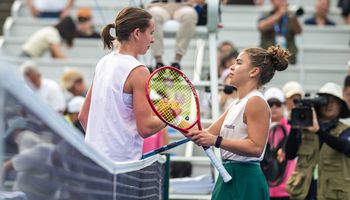 Nikola Bartunkova, Jasmine Paolini - Wuhan 2026