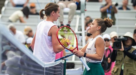 Nikola Bartunkova, Jasmine Paolini - Wuhan 2026