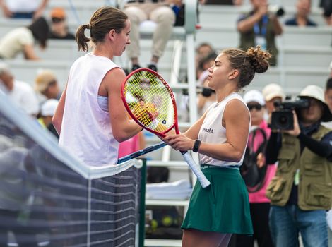 Nikola Bartunkova, Jasmine Paolini - Wuhan 2026