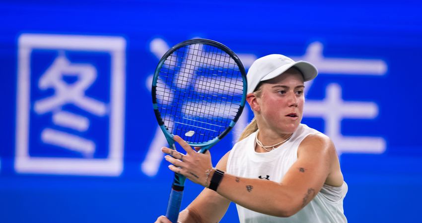 Sonay Kartal playing at the 2026 Wuhan Open