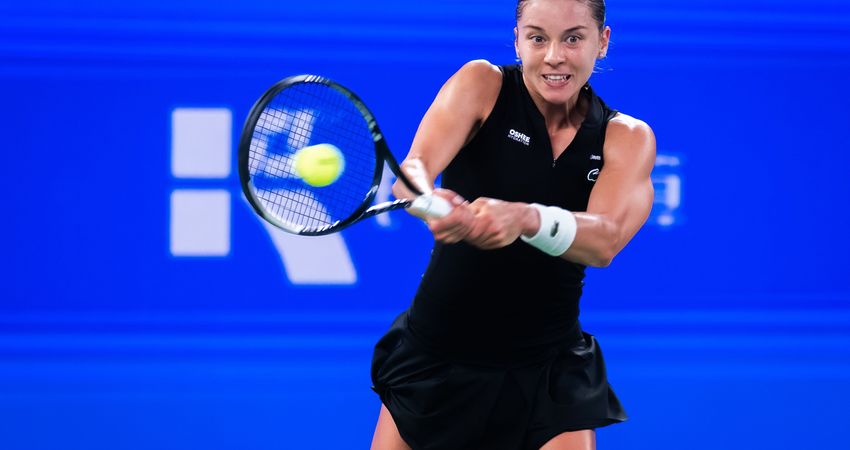 Maja Chwalinska plays a backhand at the 2026 Wuhan Open