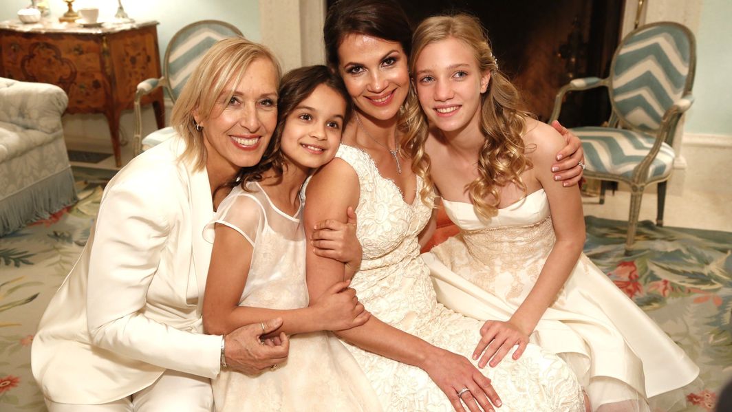 8_2014_Navratilova_Wedding_Daughters_Getty