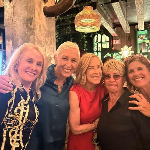 Tracy Austin, Martina Navratilova, Chris Evert, Rosie Casals and Gigi Fernandez