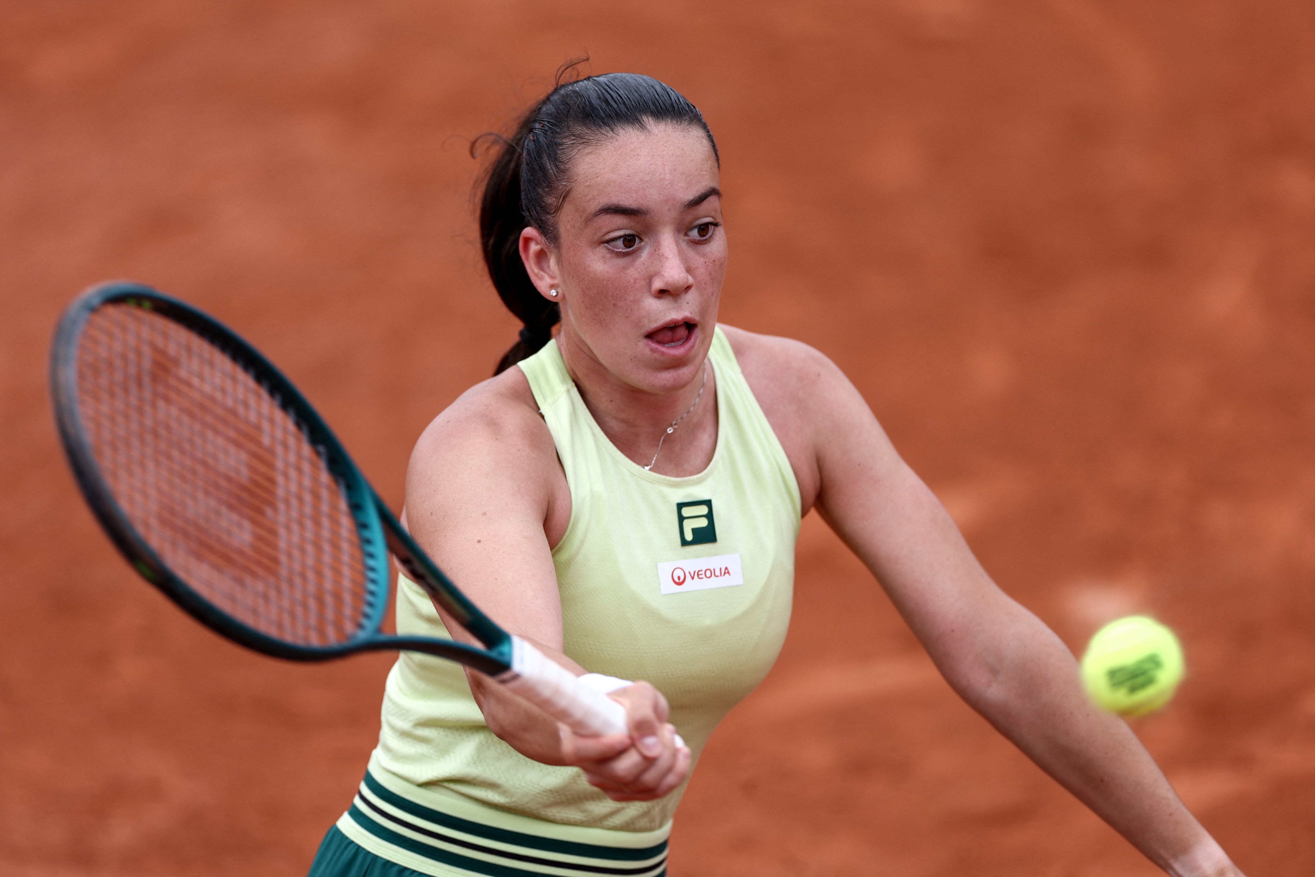 A year after her Roland Garros junior sweep, Valentova earns shot at Gauff