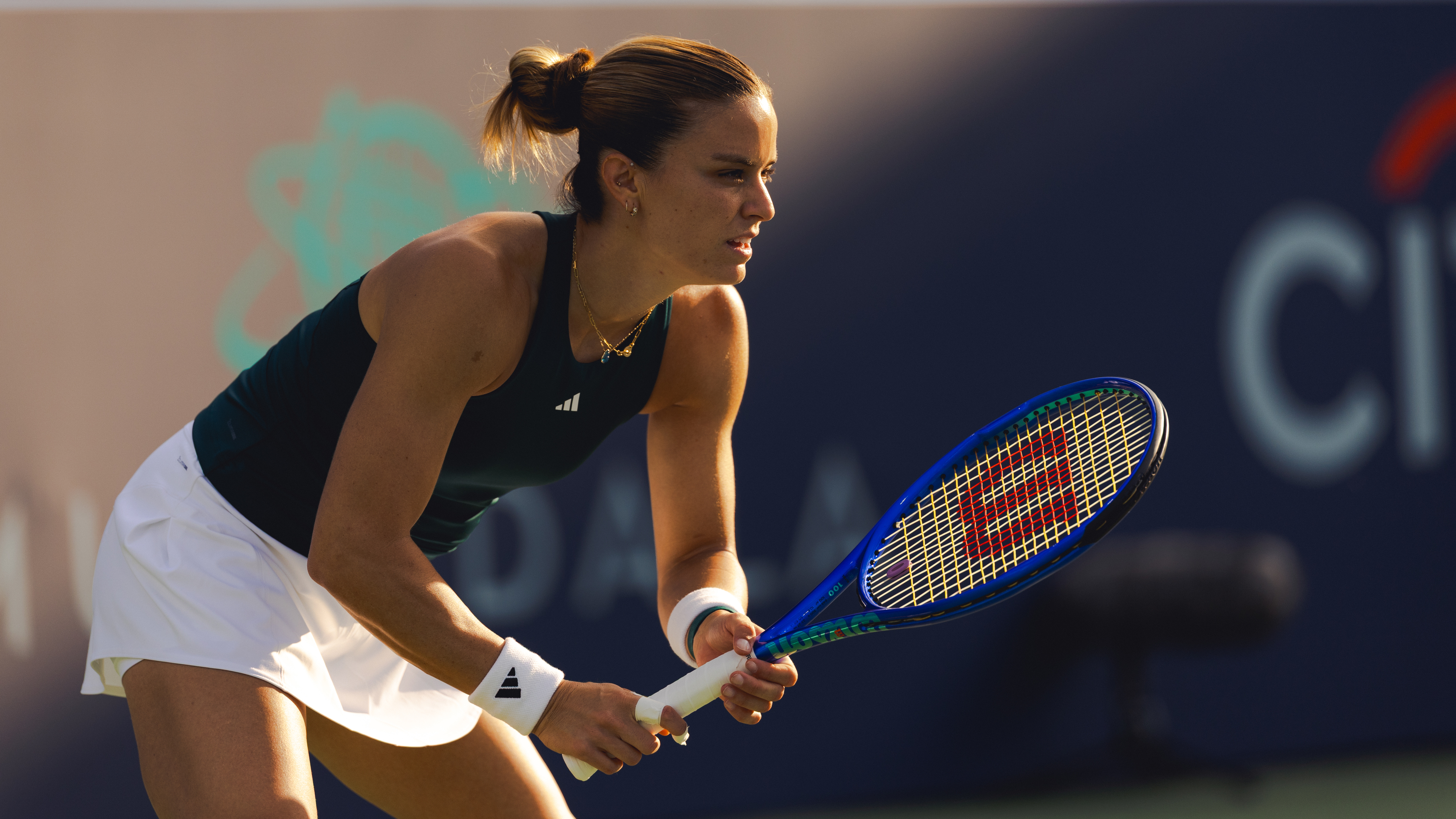Sakkari looks like herself again; beats No. 2 Navarro in Washington