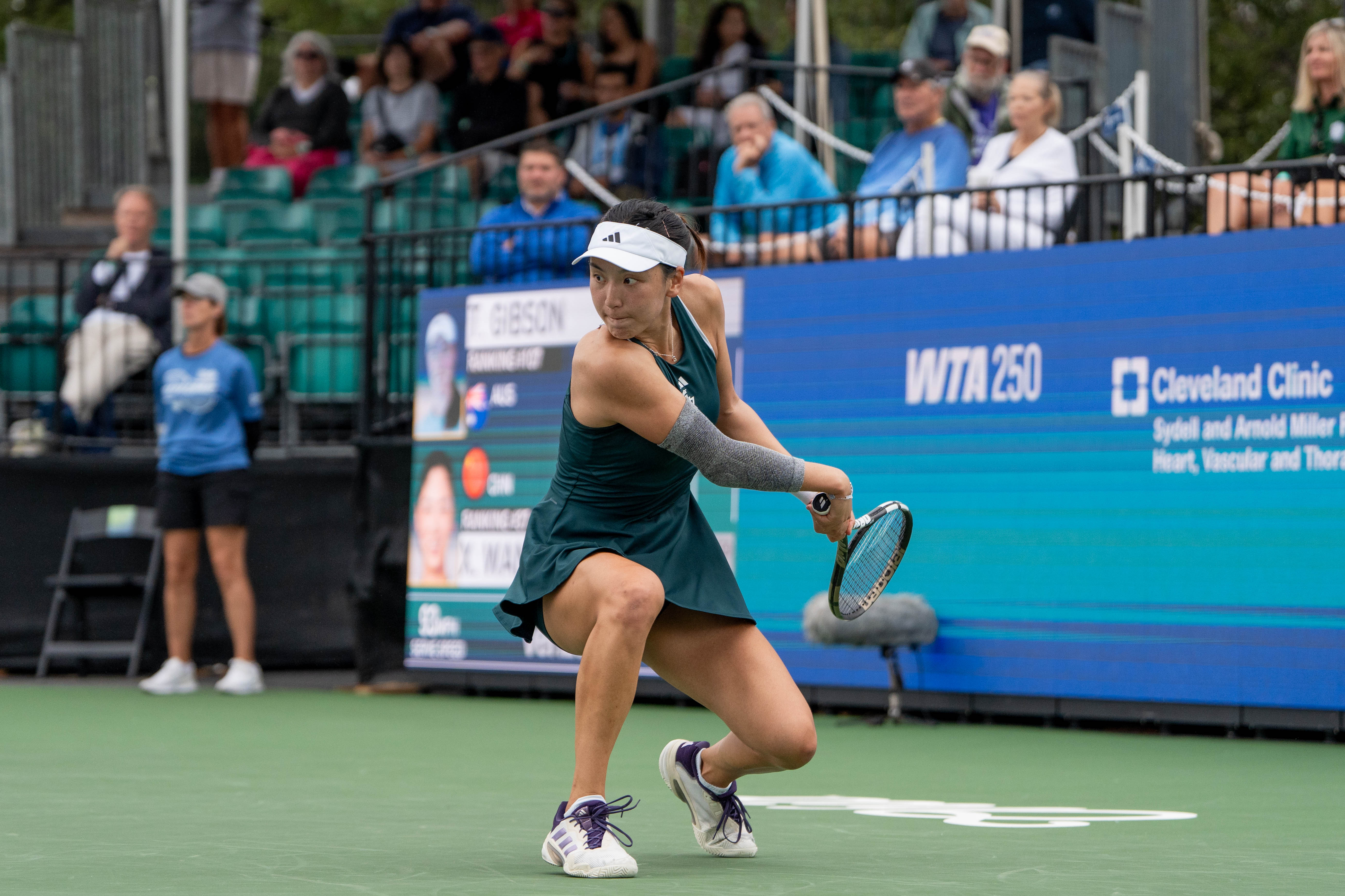 Over two days, Wang Xinyu pulls off comeback vs. Gibson in Cleveland