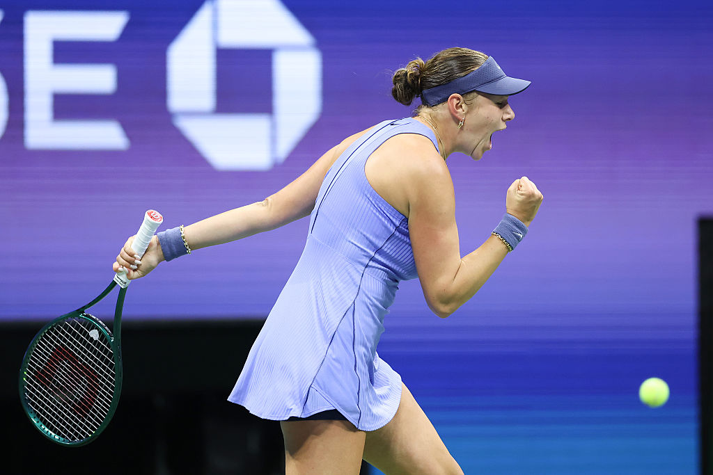 Anisimova rallies past Osaka to reach second Slam final of 2025