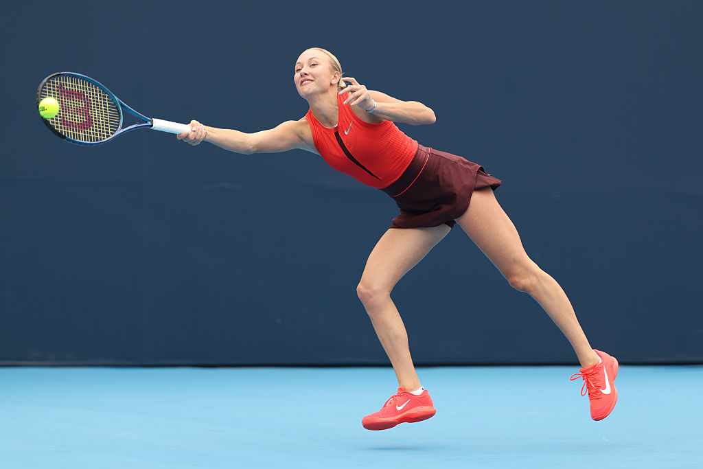 Potapova Holds Off Mboko; Andreeva Coasts to Victory in Beijing