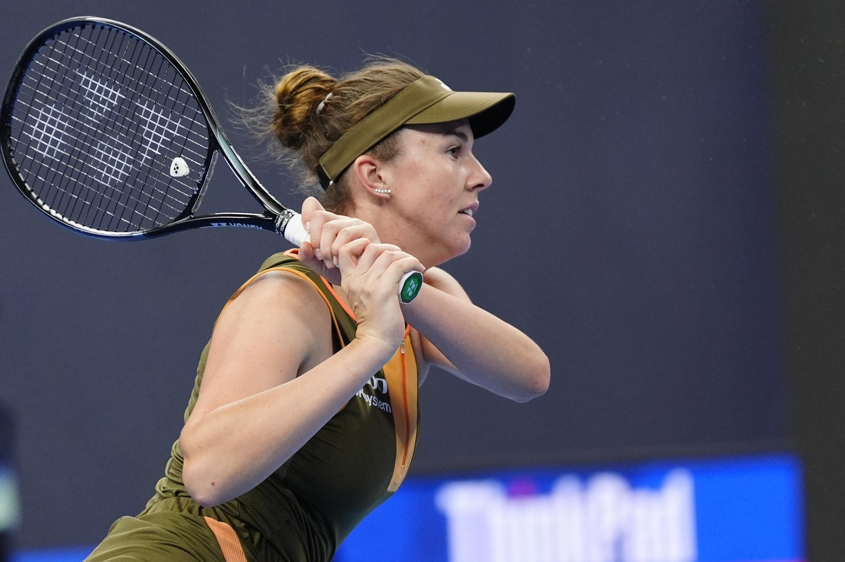 Noskova's resolve shines as Zheng bows to elbow pain