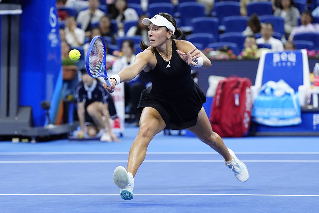 Pegula rediscovers rhythm to outlast Navarro