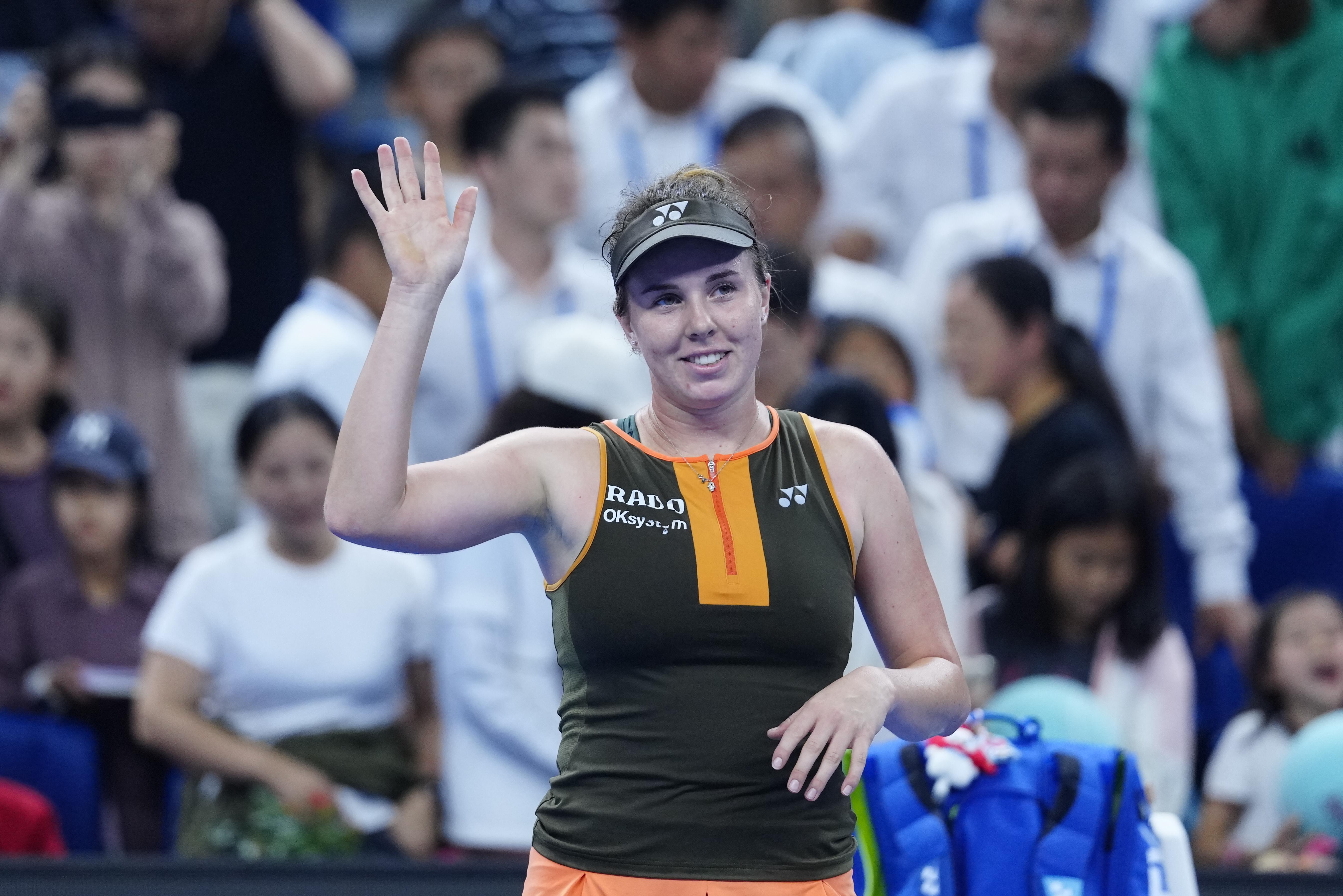 Noskova turns match points into China Open breakthrough