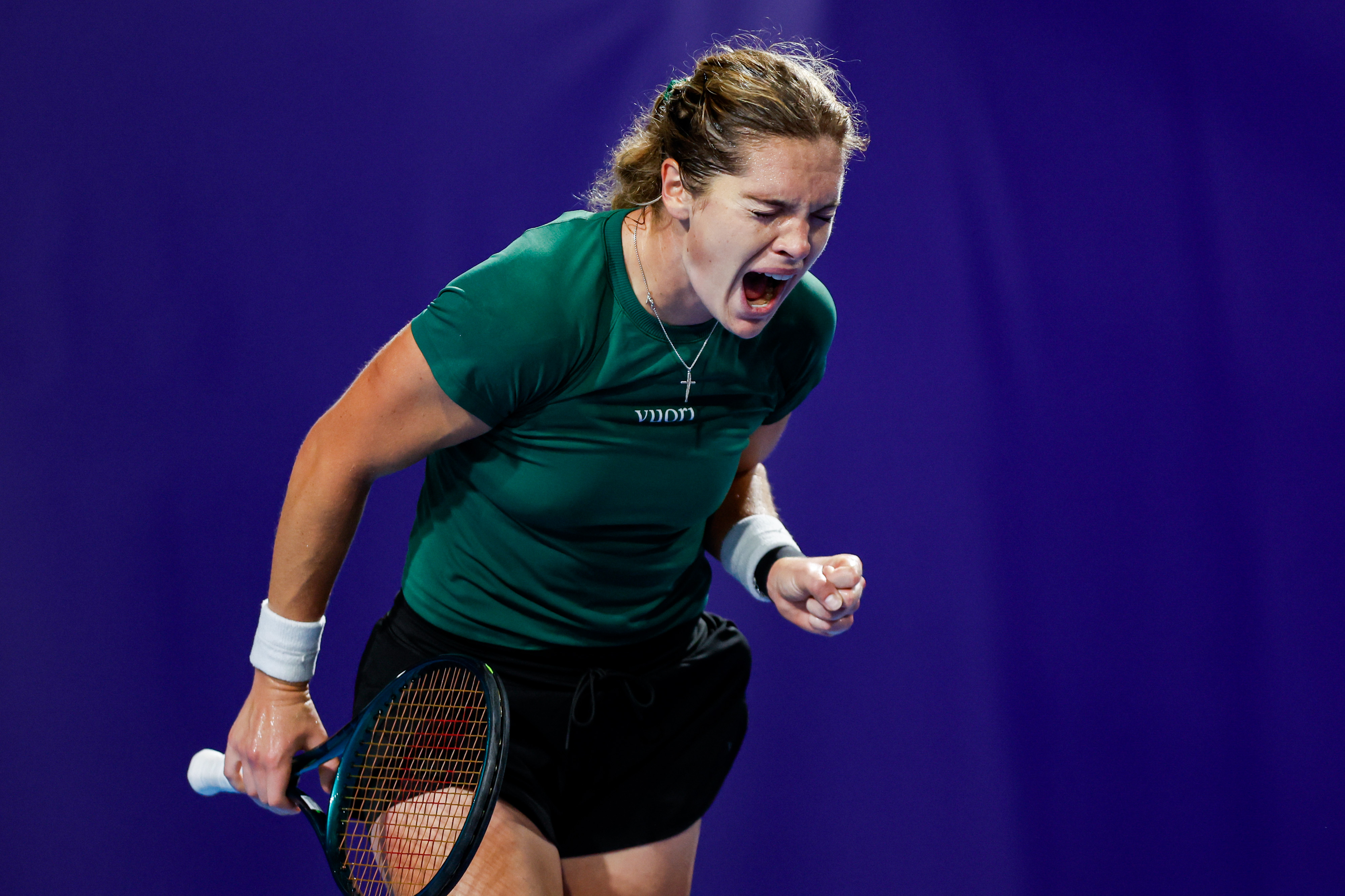 McNally defeats Juvan for first time in three meetings in Guangzhou opener