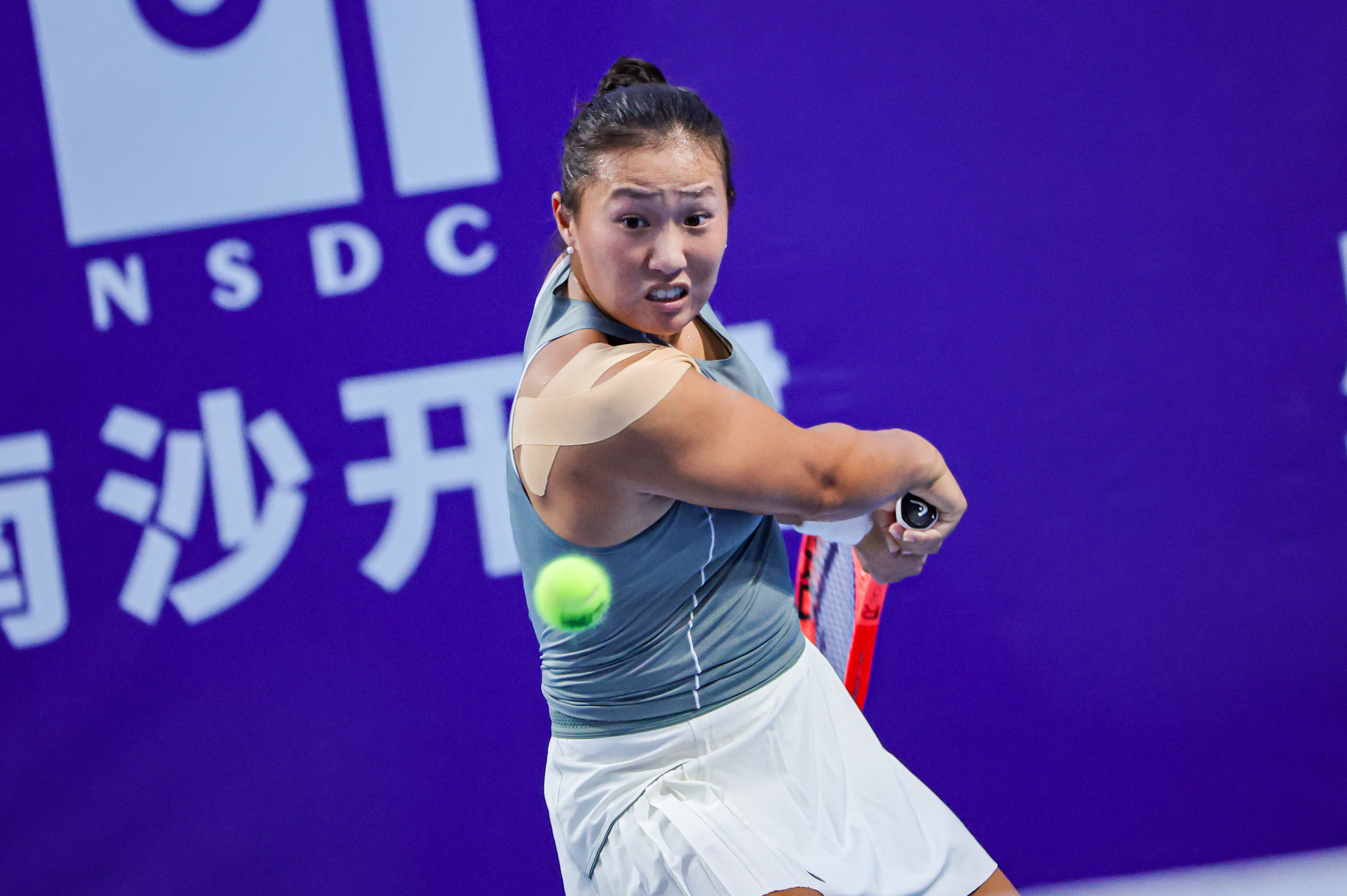 Liu reaches first tour-level quarterfinal in two years in Guangzhou