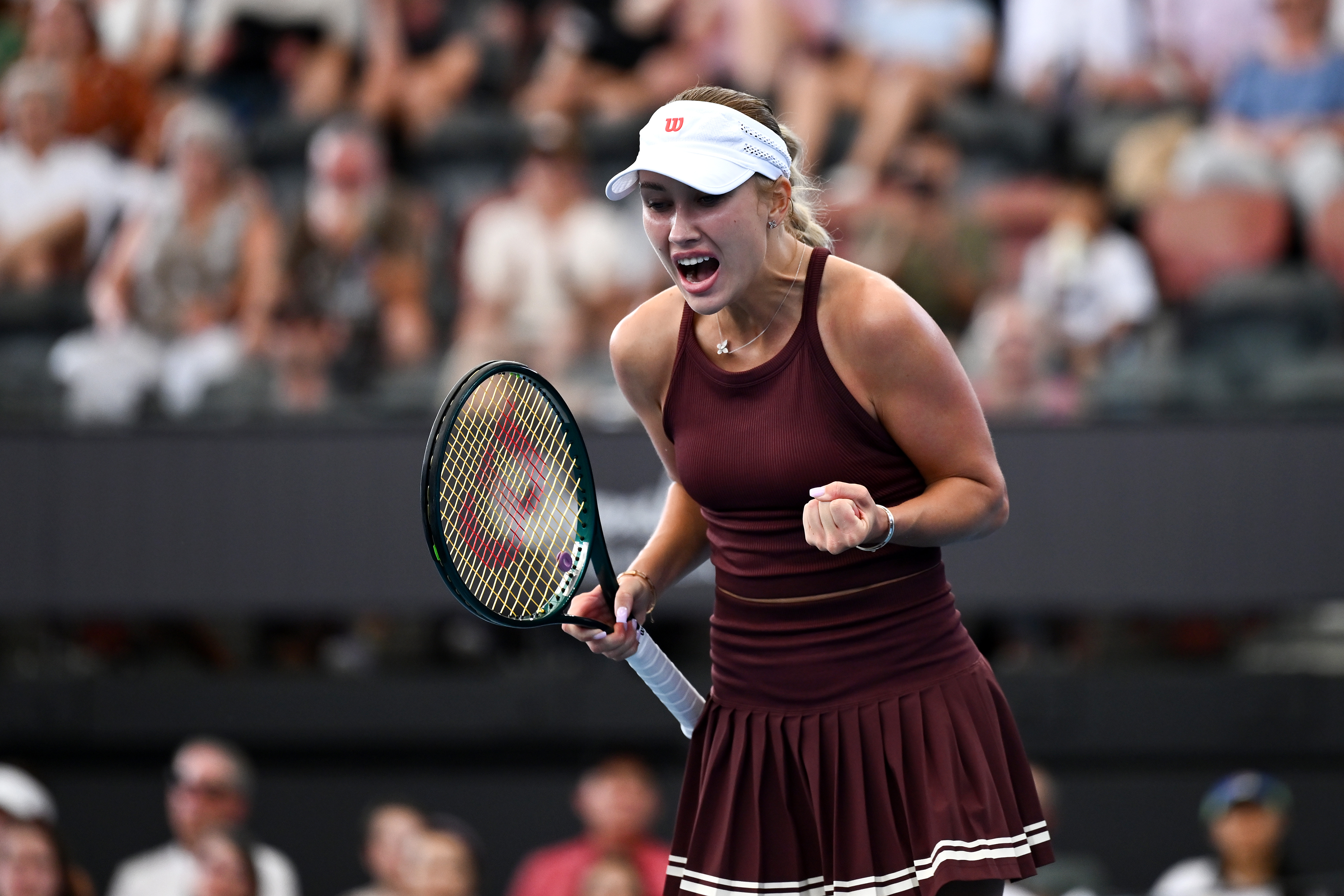 Hot Shot Anastasia Potapova s Super Scrambling In Indian Wells hot-shot-anastasia-potapova-s-super-scrambling-in-indian-wells