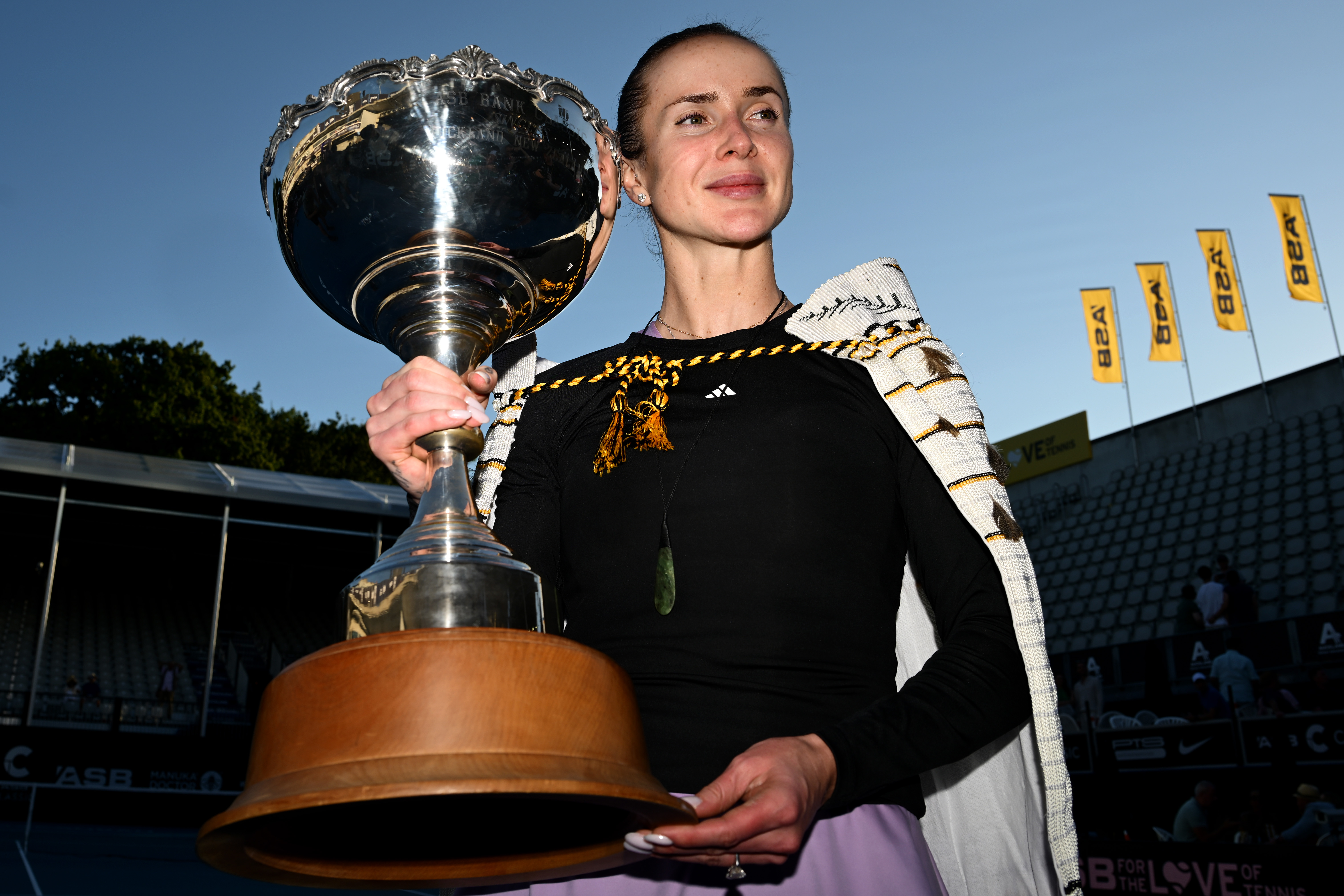 Svitolina turns family pressure into Auckland triumph