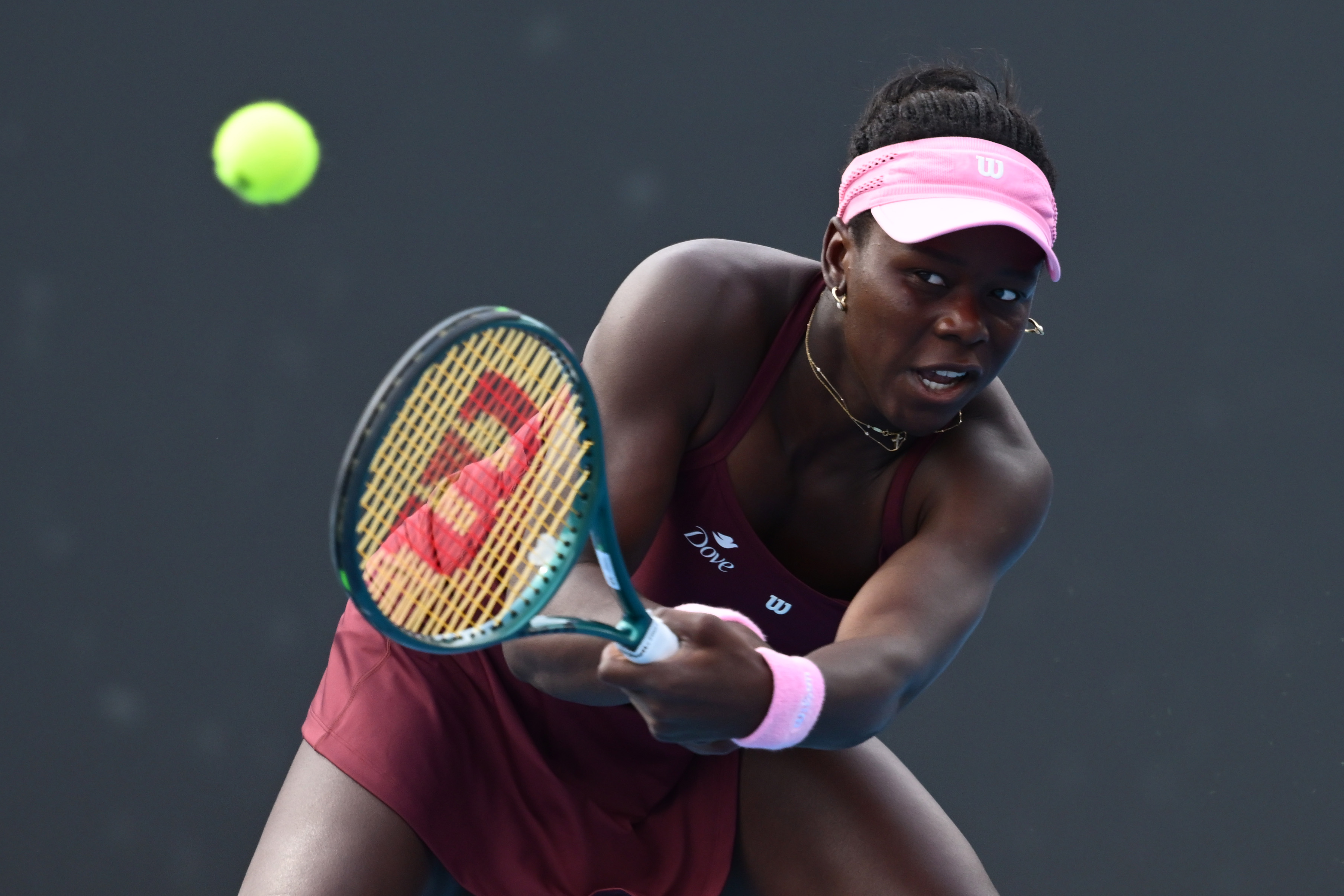 Mboko's Seeded Debut Delivers Commanding Win in Melbourne