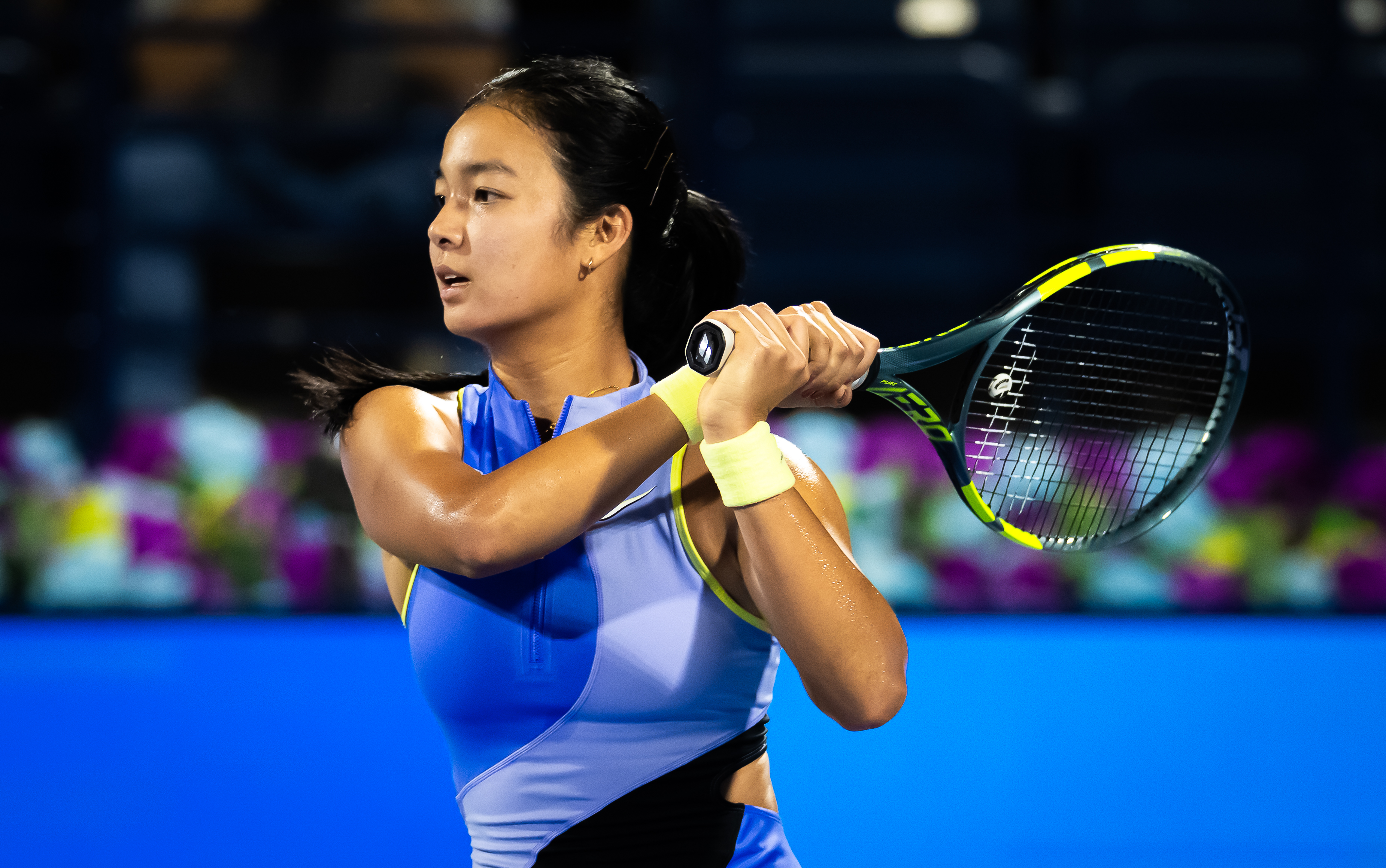 Bejlek, Eala win Dubai main-draw debuts; Fernandez upsets Samsonova