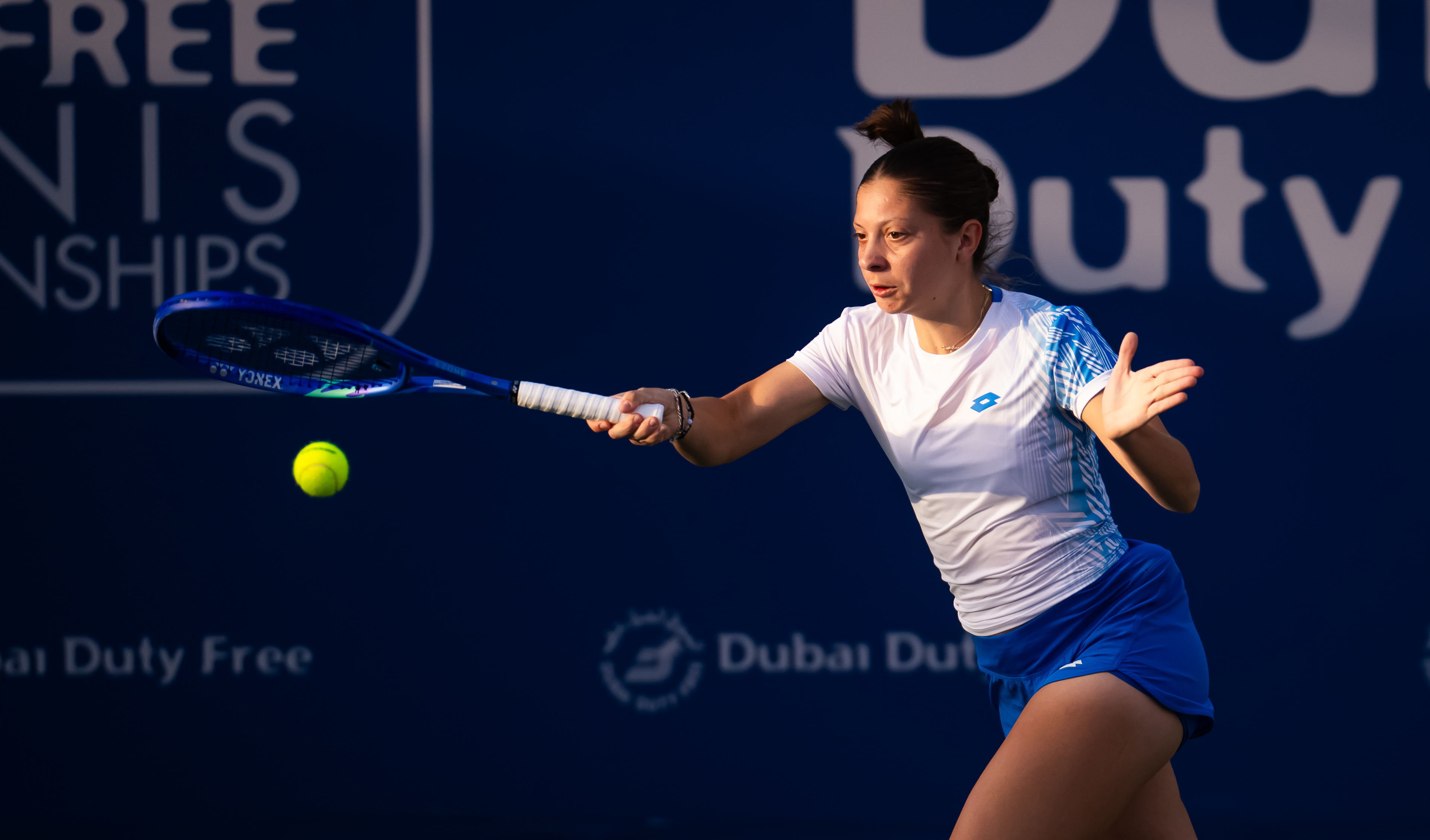 Lucky loser Ruzic tops Zakharova in Dubai, makes first WTA 1000 Round of 16