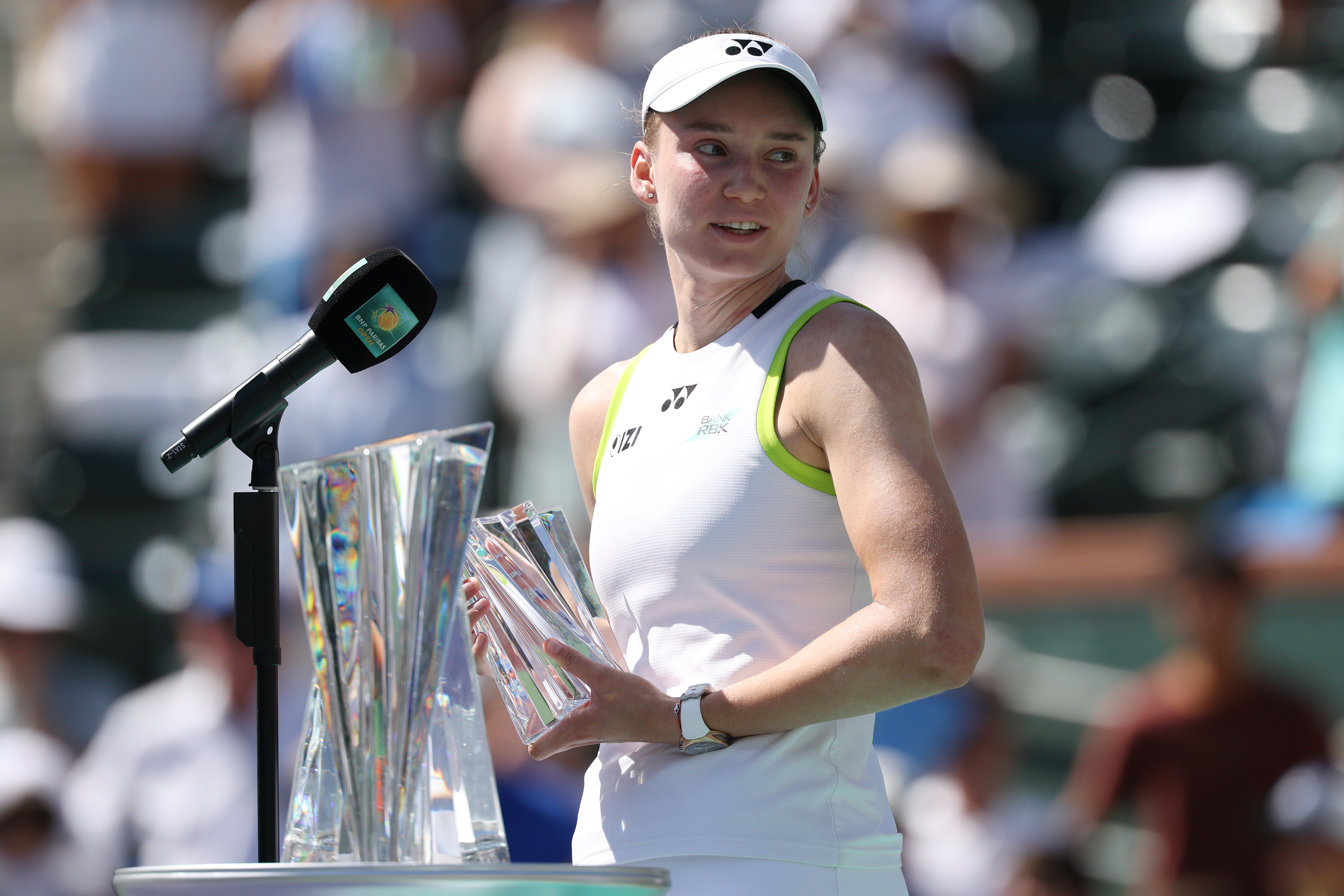 Rybakina up to No. 2, Gibson soars into Top 100