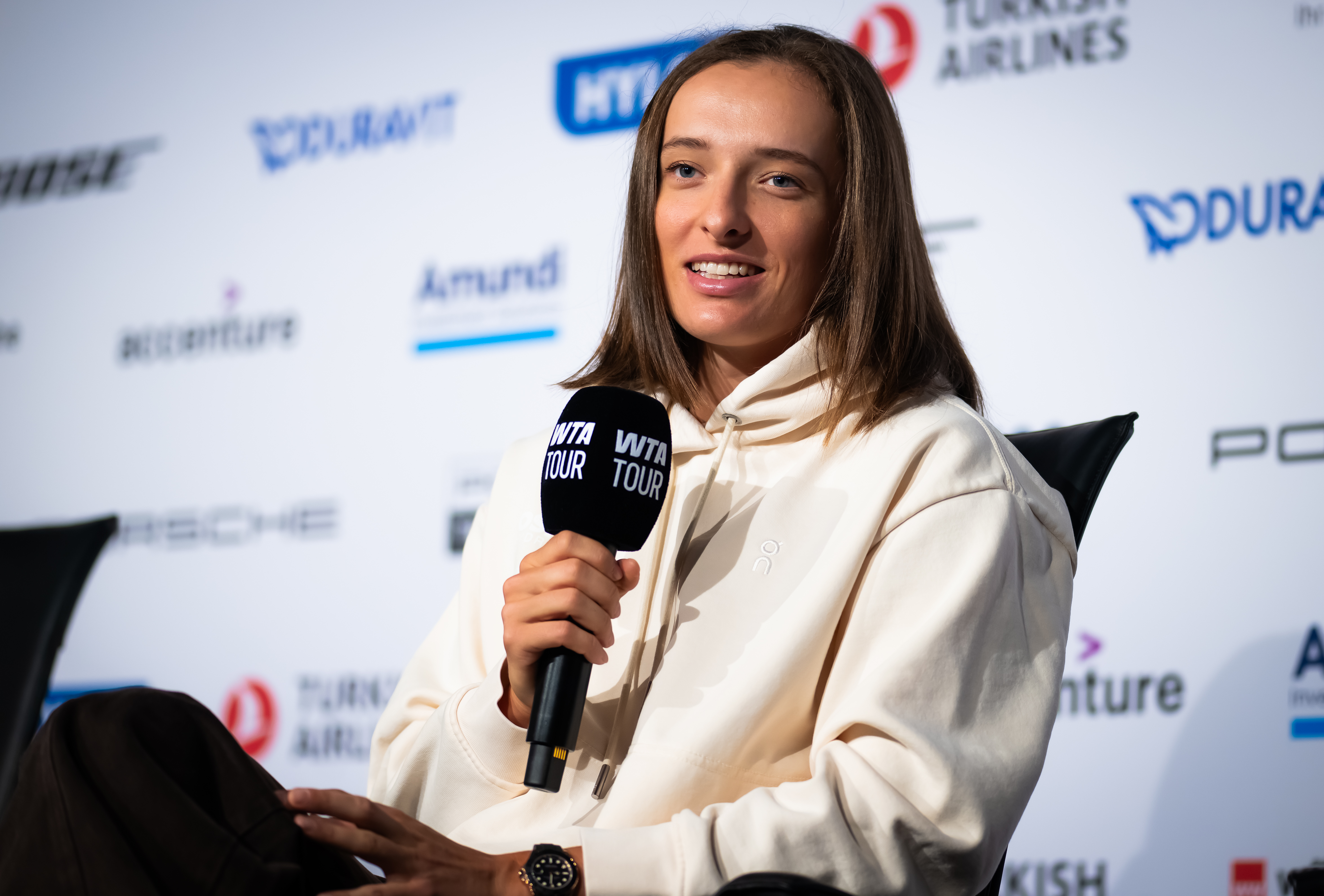 Iga Swiatek tiết lộ bí mật huấn luyện tại Rafa Nadal Academy và hợp tác với HLV mới