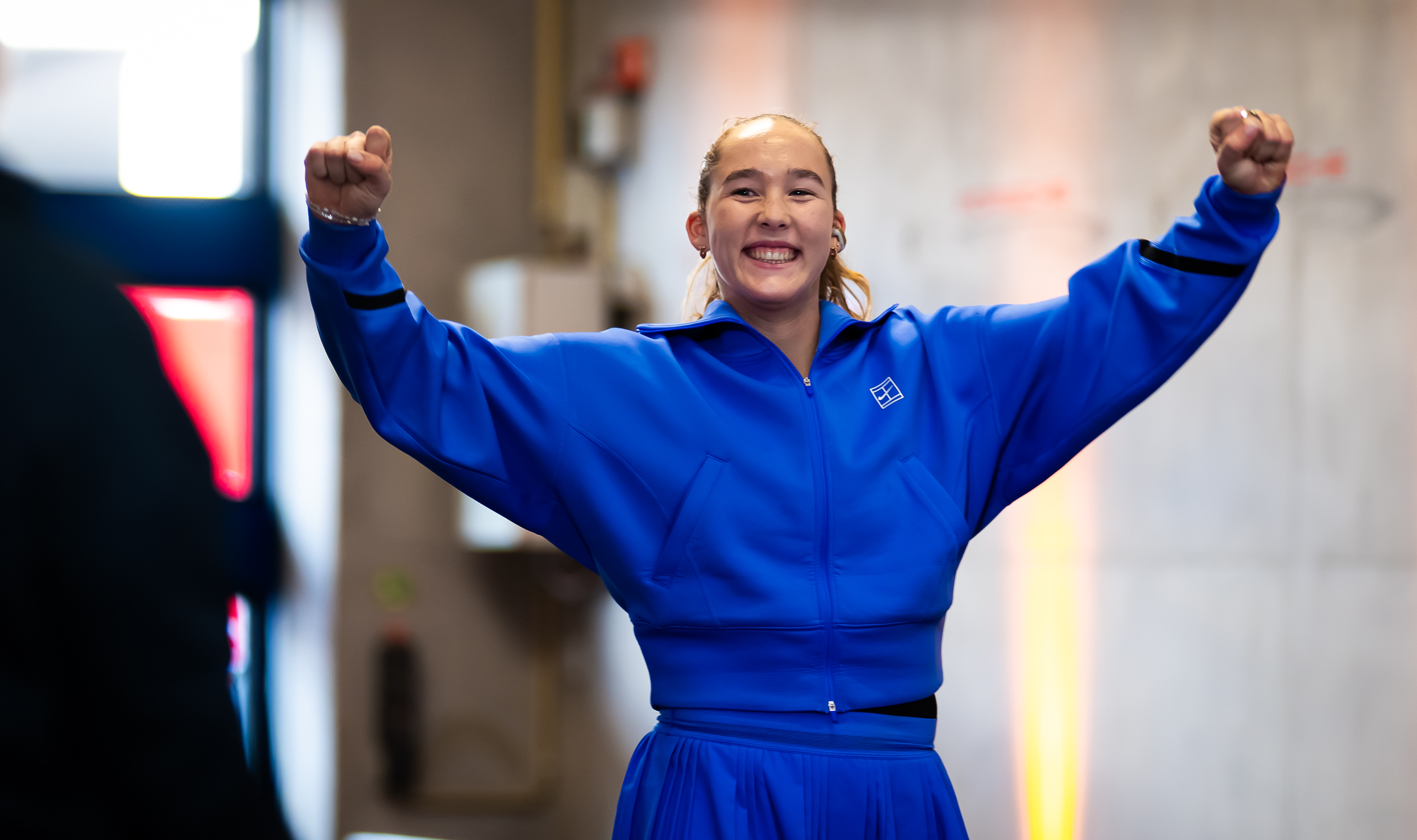 Mirra Andreeva và Sở Thích Thư Giãn Độc Đáo: Tranh Kim Cương